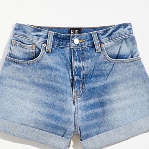 Bundle 2 pairs: BDG Mom Shorts 27